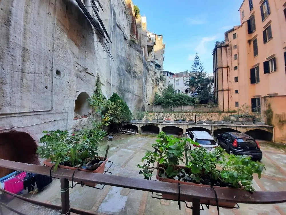 La Casa Nella Roccia Apartment Naples
